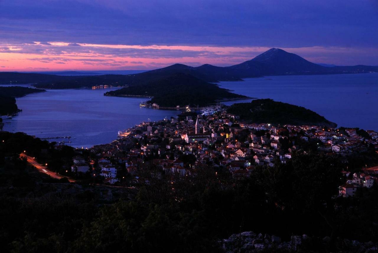 Apartment With Terrace And Sea View Mali Lošinj Exterior foto