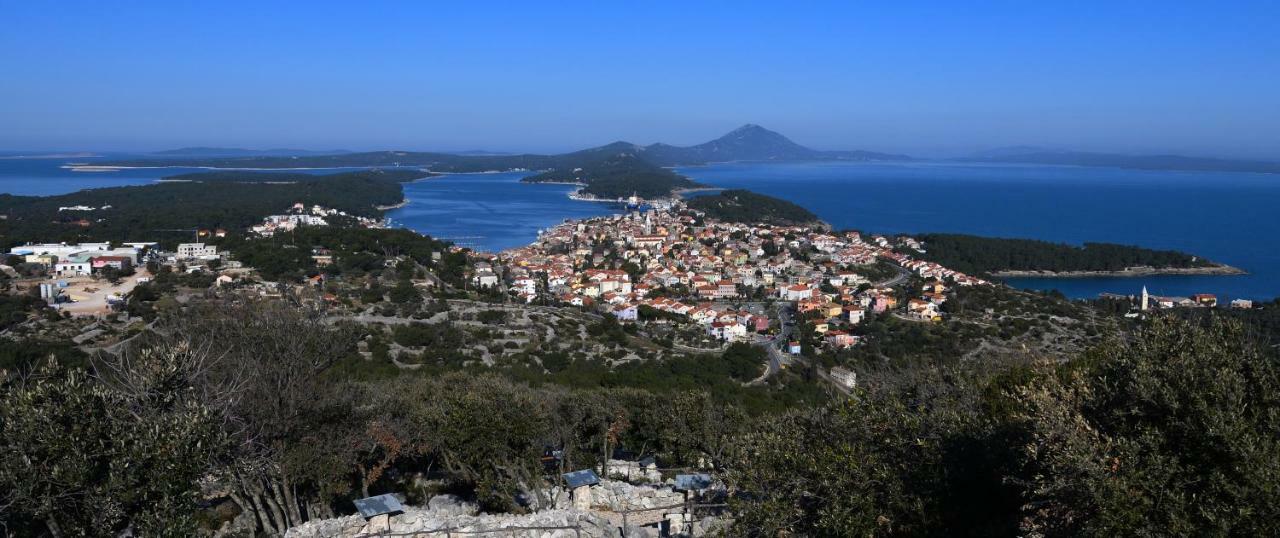 Apartment With Terrace And Sea View Mali Lošinj Exterior foto